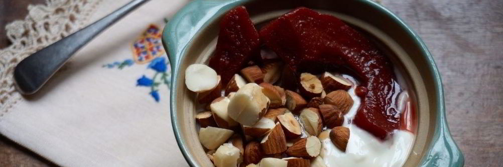 Айва, запеченная в духовке