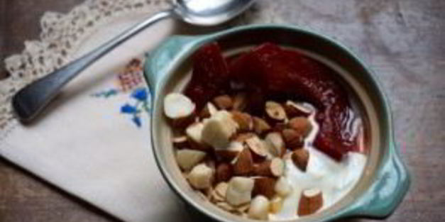 айва, запеченная в духовке