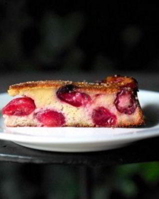 Черешневый клафути