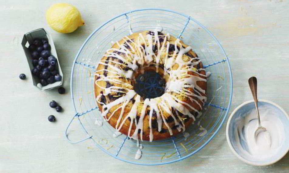 Рецепт что сделать из прокисшего молока на закуску и на десерт