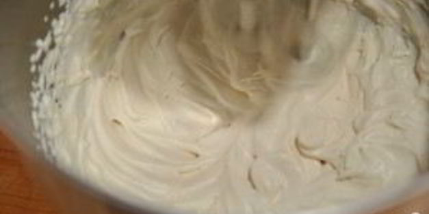 десерт из вишни и орехов