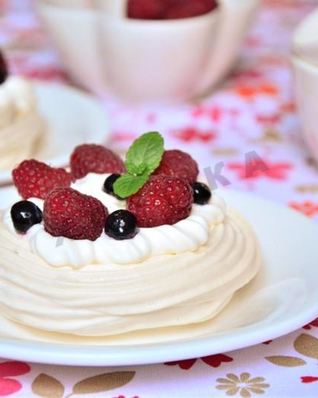 Десерт Павлова классический