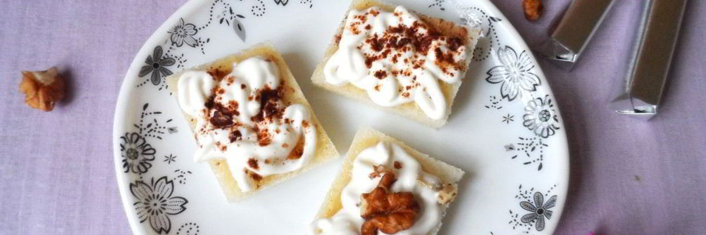 Десерт со сметаной и медом