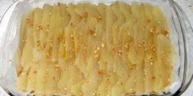 еще один грушевый десерт с миндалем