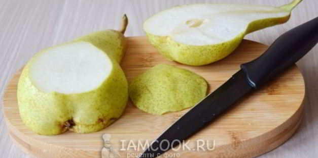 груши, запеченные с креветками и сыром