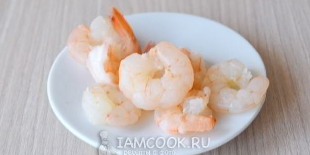 груши, запеченные с креветками и сыром