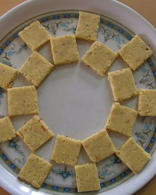 Индийский сливочный десерт Бурфи