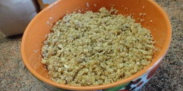 крамбл яблочный с курагой и абрикосовым пюре