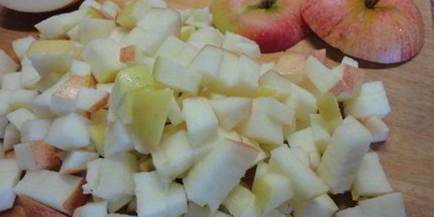 крамбл яблочный с курагой и абрикосовым пюре