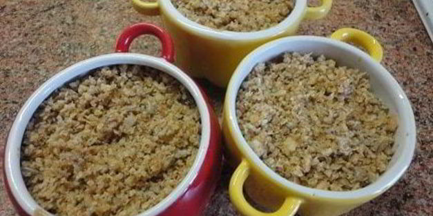 крамбл яблочный с курагой и абрикосовым пюре