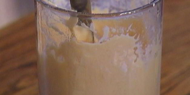 бисквит с клубникой и сливочным кремом