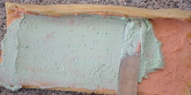 бисквитный рулет с лососевым кремом