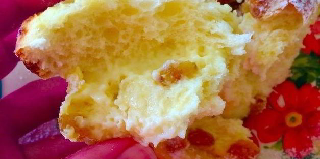 булочки с кремом и изюмом