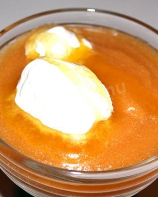 Десерт крем-пюре из тыквы с фруктами