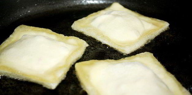 десертные равиоли со сливочным кремом