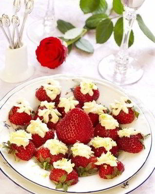 Клубника с лимонным кремом