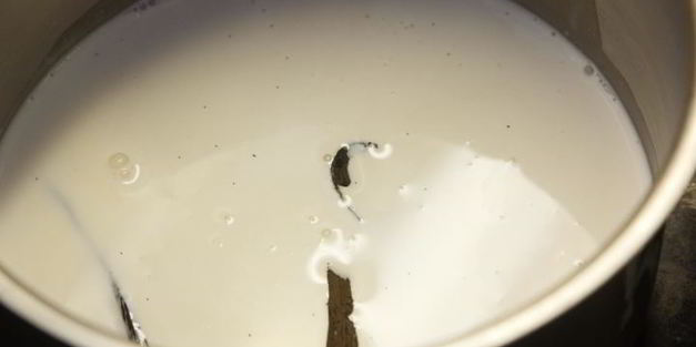 крем-брюле из топленого молока