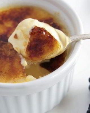 Крем-брюле с ежевикой в бальзамическом уксусе