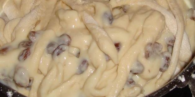ленивые булочки с заварным кремом и изюмом