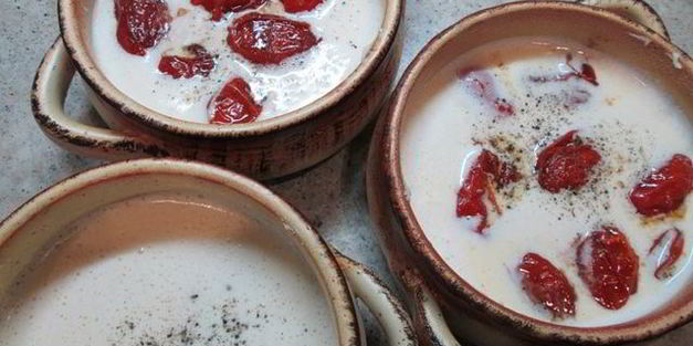 помидоры черри в креме из сыра джюгас