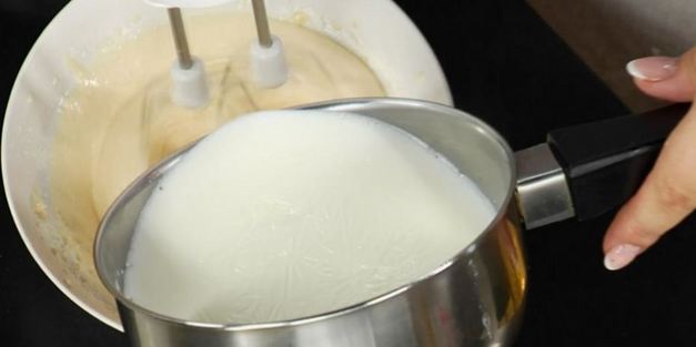 слоеные корзиночки с кремом и ягодами