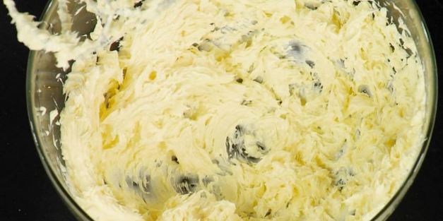 слоеные корзиночки с кремом и ягодами