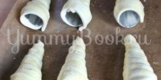 слоеные трубочки с кремом