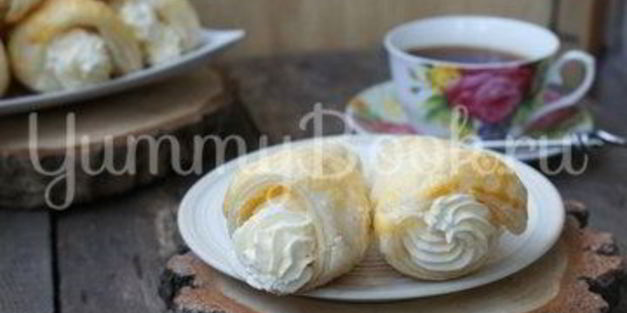 слоеные трубочки с кремом