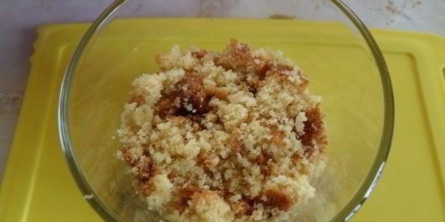 трайфл с рисовым кремом, клубникой и бананом