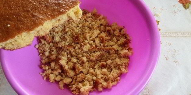 трайфл с рисовым кремом, клубникой и бананом