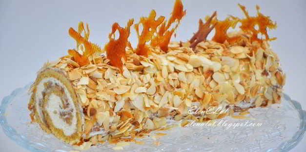 тыквенный рулет со сливочным кремом и карамельными яблочками