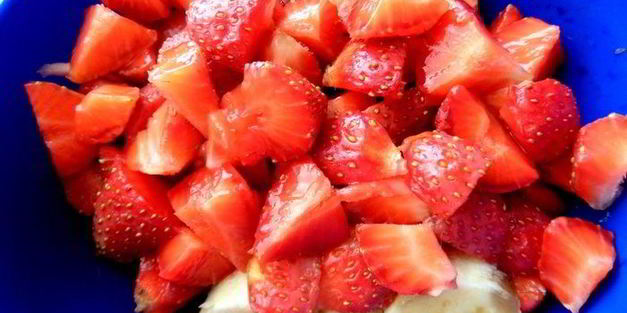 бананово-клубничное мороженое