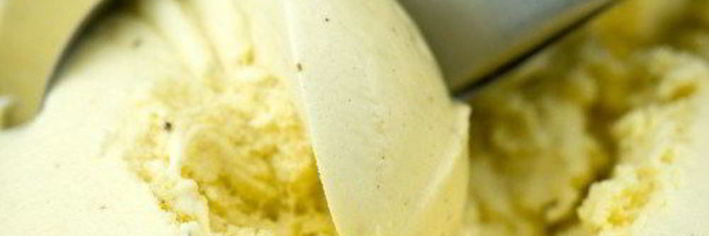 Банановое мороженое с корицей