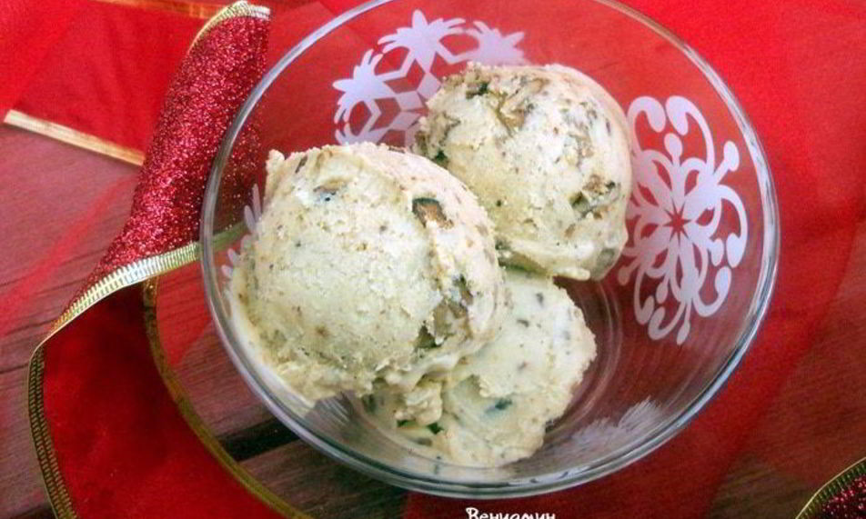 Рецепт имбирное мороженое с карамелизированным пеканом