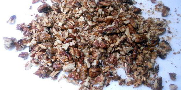 имбирное мороженое с карамелизированным пеканом