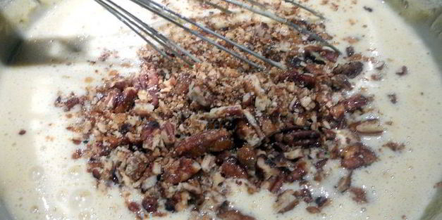 имбирное мороженое с карамелизированным пеканом