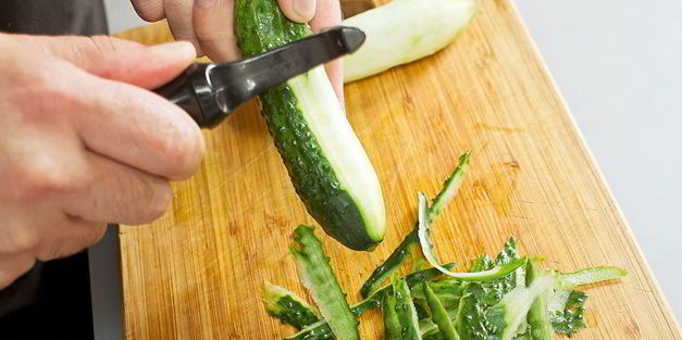 йогуртовое мороженое с авокадо и огурцом