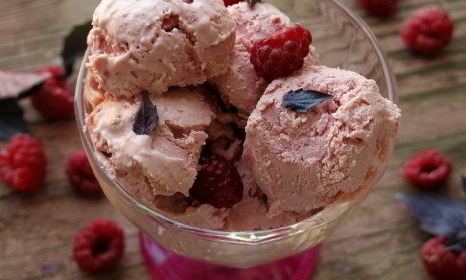 Рецепт малиновое мороженое с маскарпоне