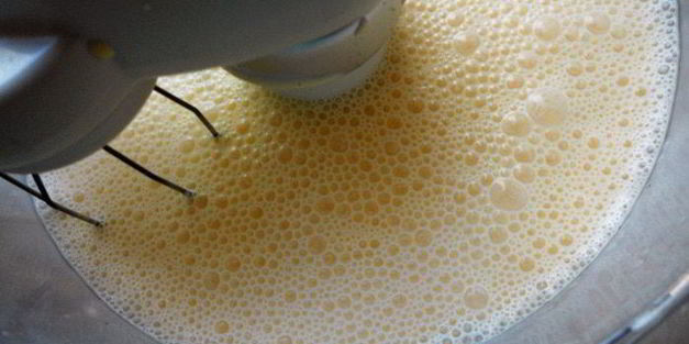 медовое мороженое с фундуком