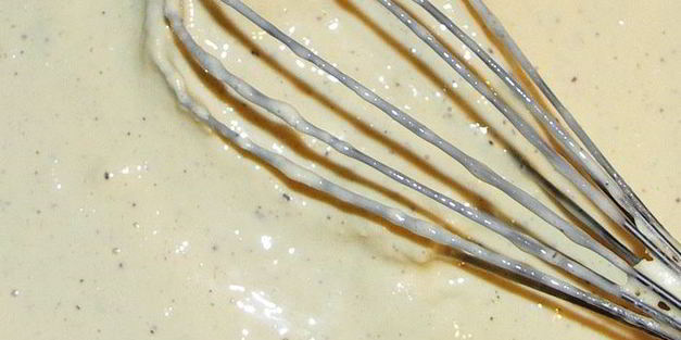 медовое мороженое с кизилом и ананасом