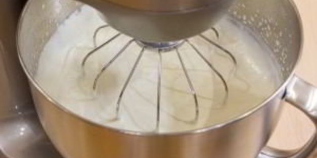 мороженое кофейно-сливочно-шоколадное