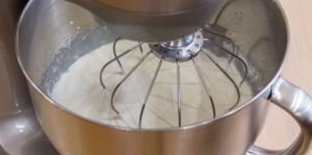 мороженое кофейно-сливочно-шоколадное