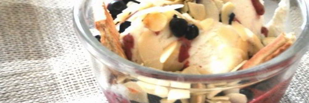 Мороженое с черникой и ромом