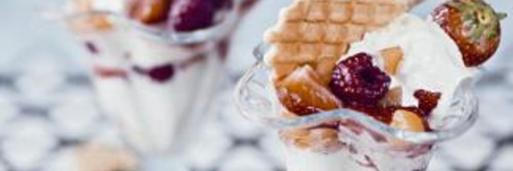 Мороженое с фруктами