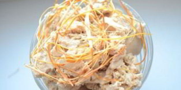 мороженое с карамелью