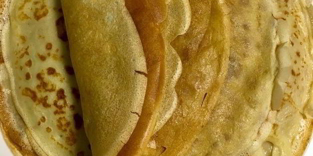 мороженое с шоколадным пралине в блинных рожках