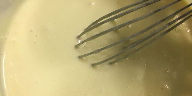 мороженое с шоколадным пралине в блинных рожках