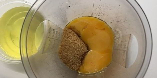 мороженое с шоколадным пралине в блинных рожках