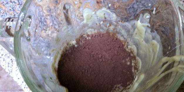 шоколадное мороженое c авокадо