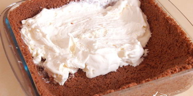 шоколадный торт-мороженое